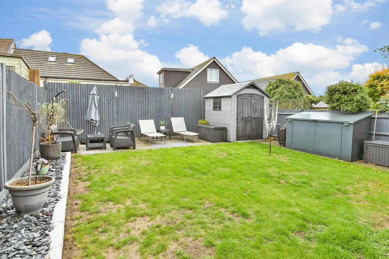 Seaview Road, Woodingdean, BN2, photo 2