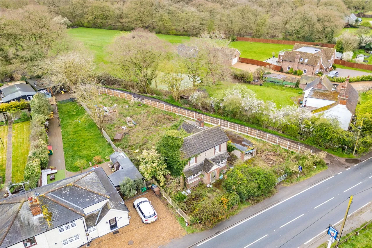 Main Road, Bicknacre, Chelmsford, Essex, CM3, photo 3