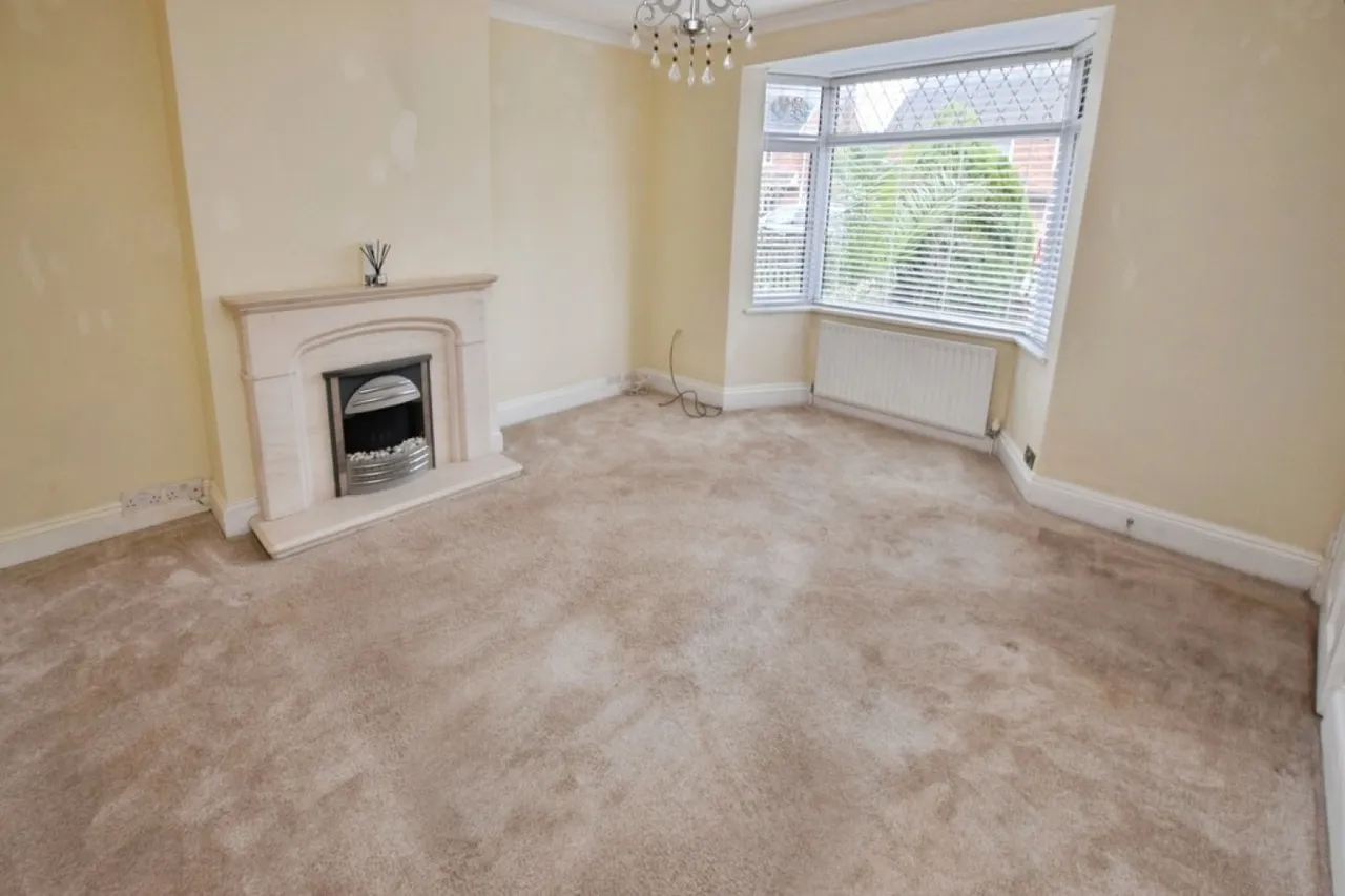 Thackeray Road, photo 2