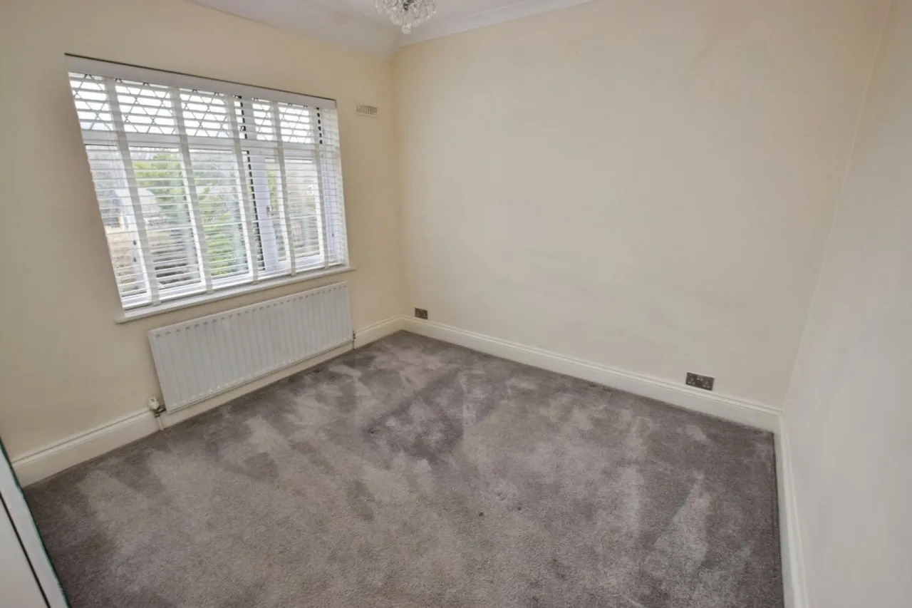 Thackeray Road, photo 8