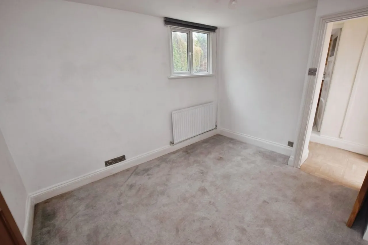 Thackeray Road, photo 5
