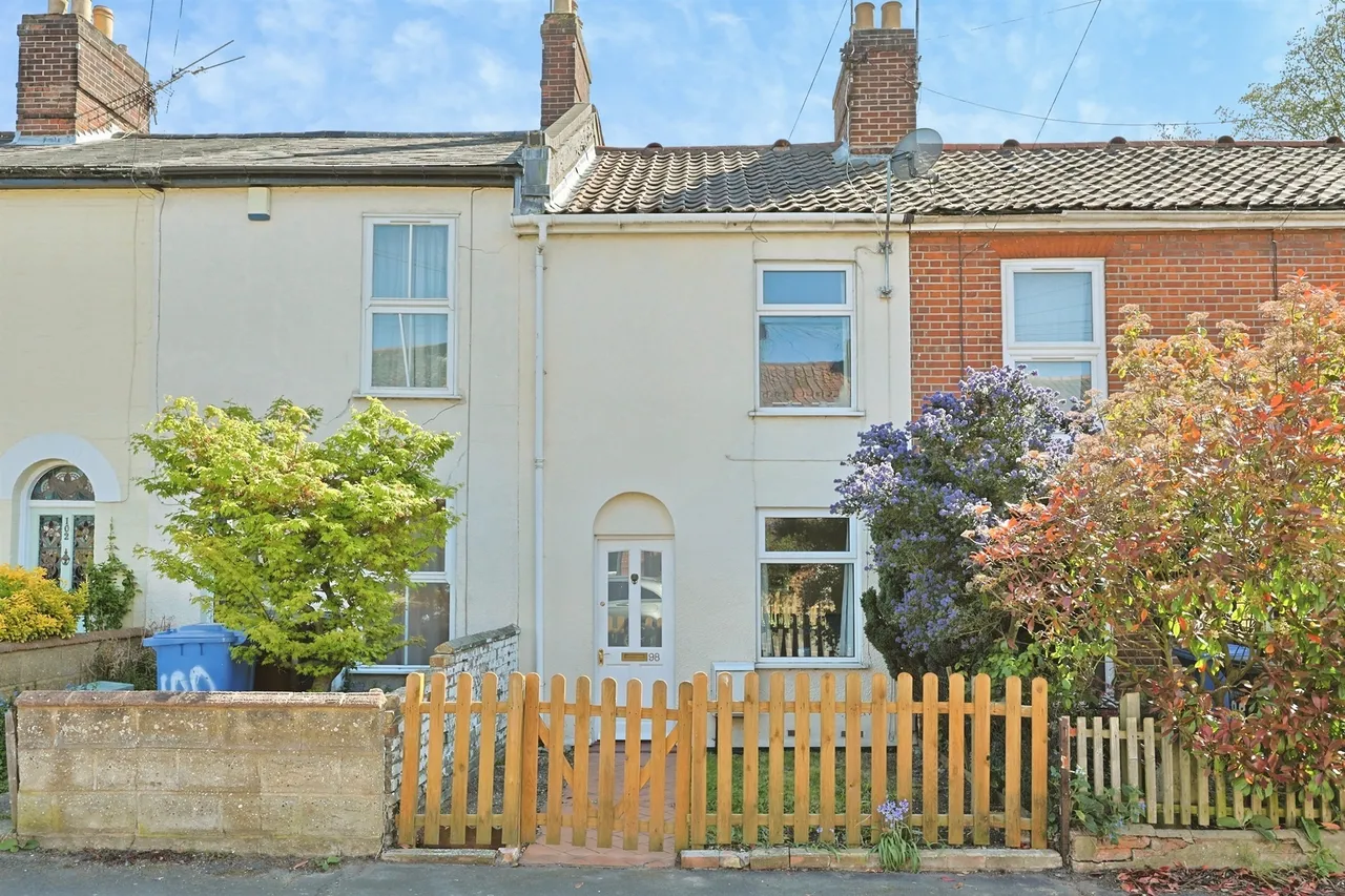 2 bed house for sale, Gladstone Street, Norwich, NR2