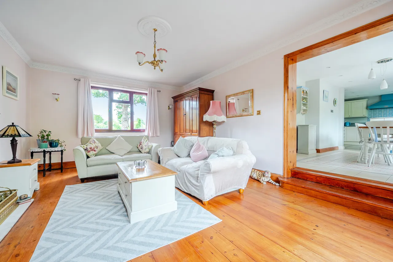 Ray Mill Road West, Maidenhead, SL6, photo 2
