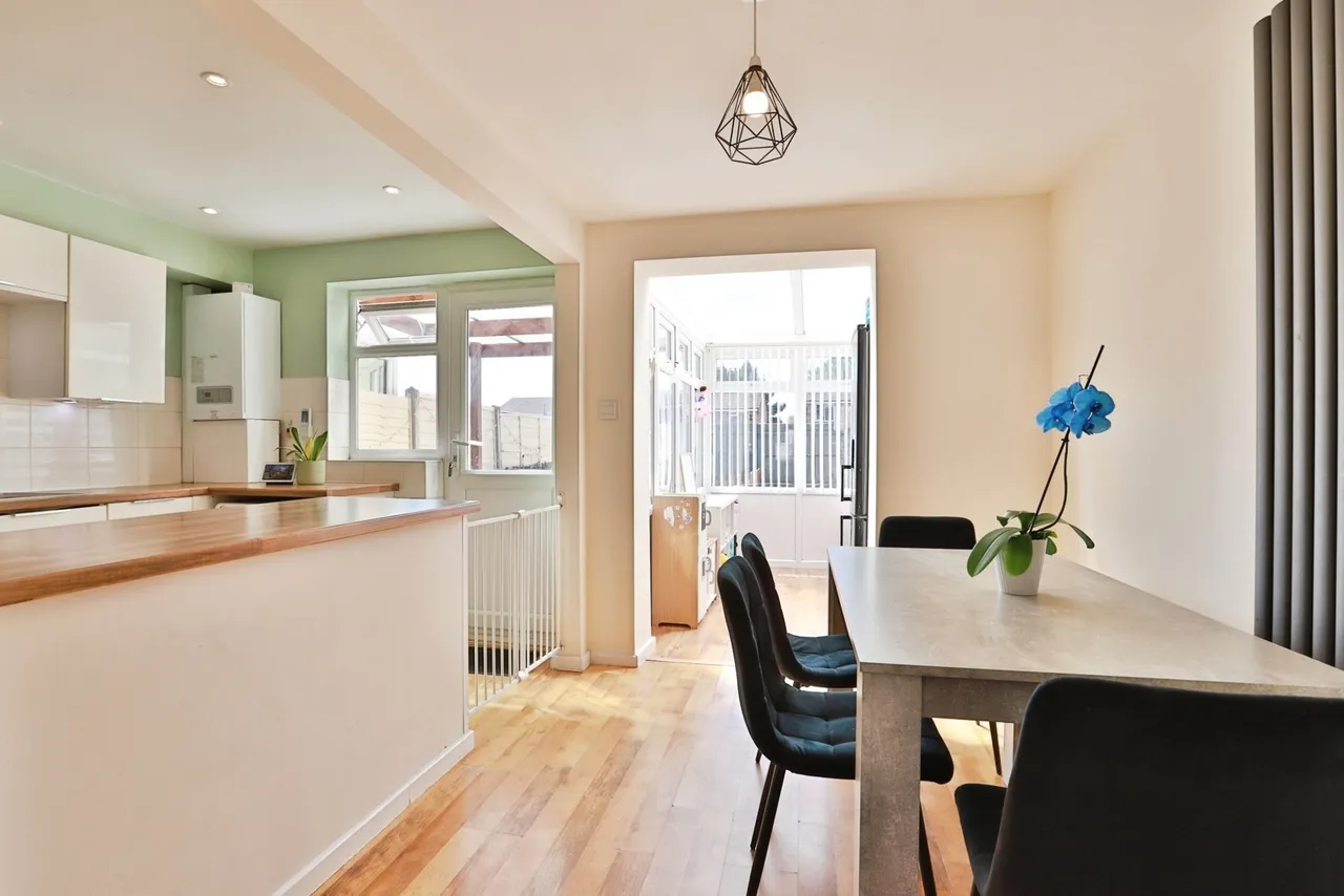 Slepe Crescent, Poole, BH12, photo 6