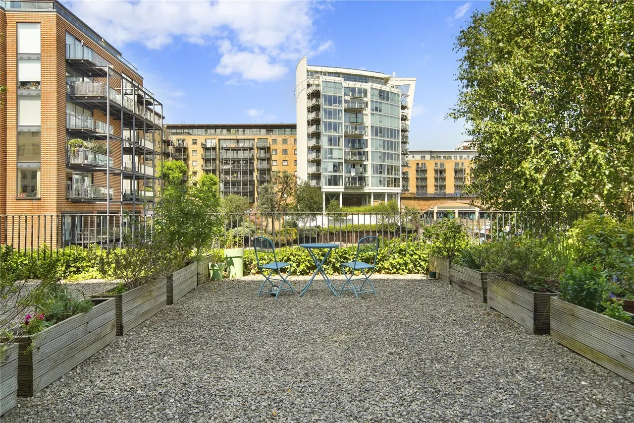 Branch Road, London, E14, photo 5