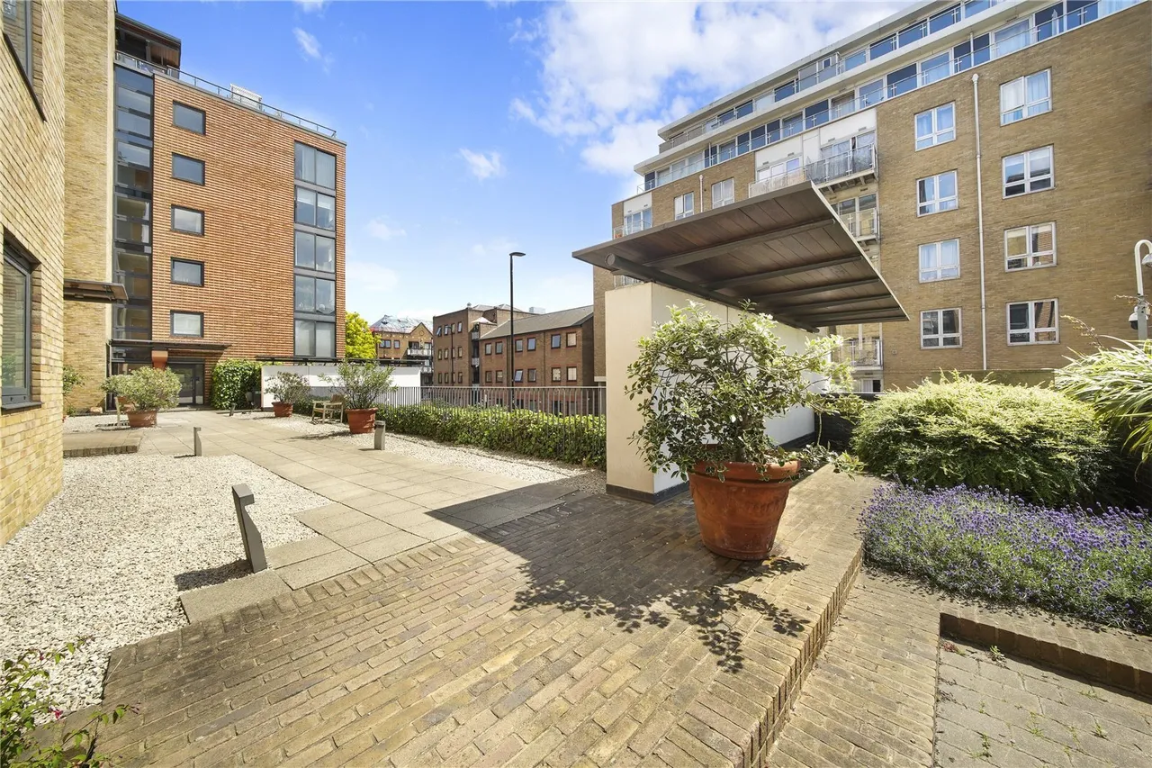 Branch Road, London, E14, photo 25