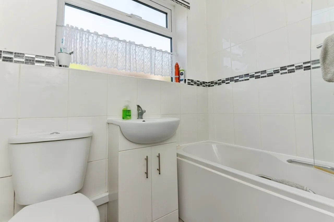Rectory Road, Weeley Heath, Clacton-on-Sea, Essex, CO16, photo 7