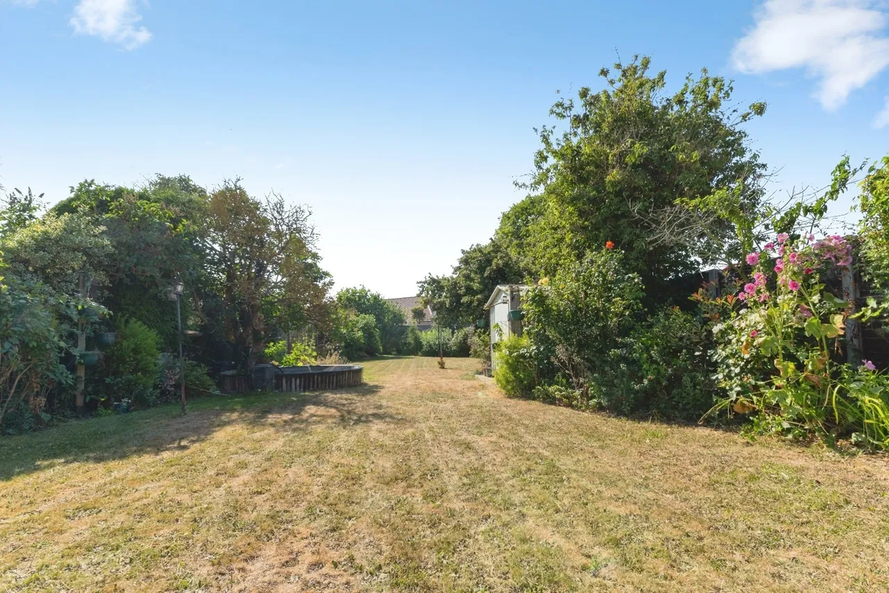 Rectory Road, Weeley Heath, Clacton-on-Sea, Essex, CO16, photo 8
