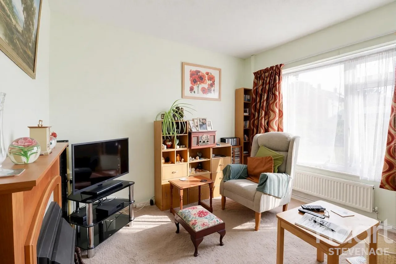 The Hawthorns, Stevenage, SG1, photo 2