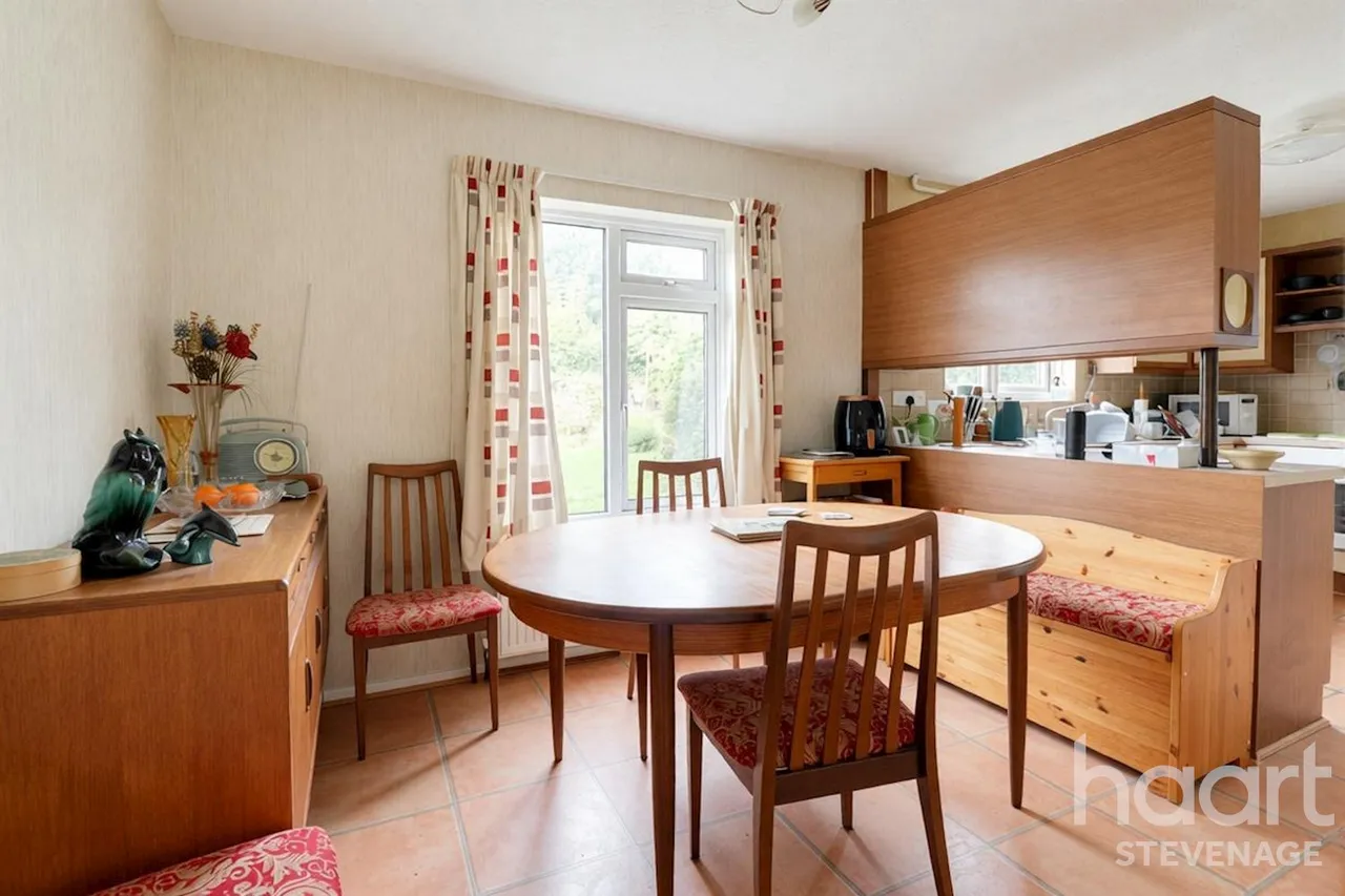 The Hawthorns, Stevenage, SG1, photo 8