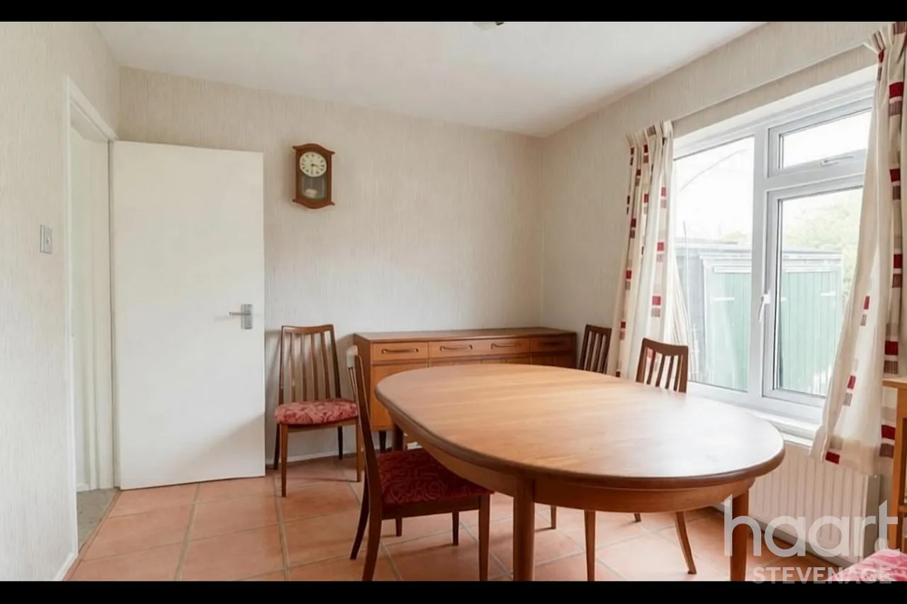 The Hawthorns, Stevenage, SG1, photo 7