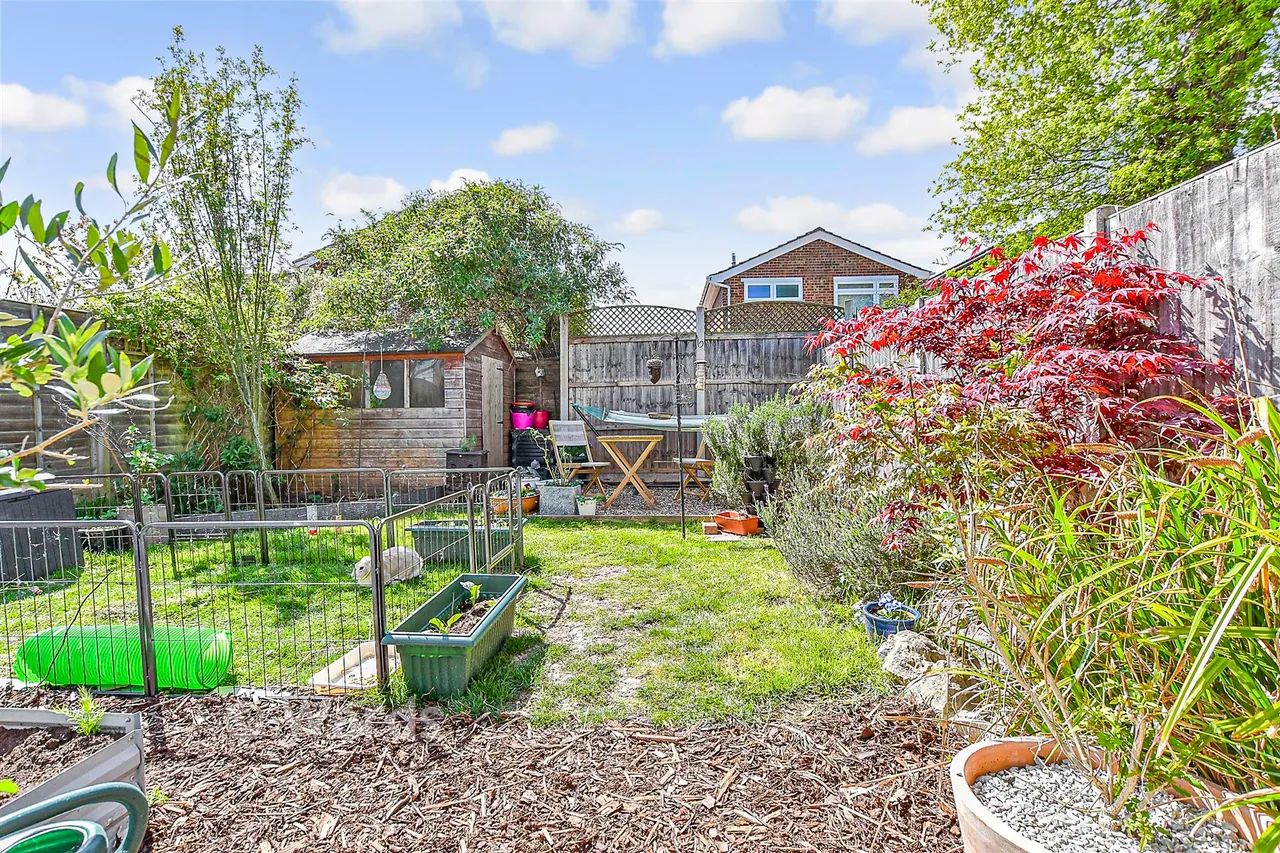 Knaves Acre, Headcorn, TN27, photo 2