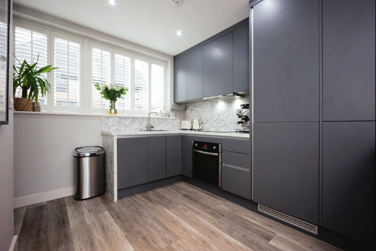 Crown Green Close, Heaton Mersey, photo 6