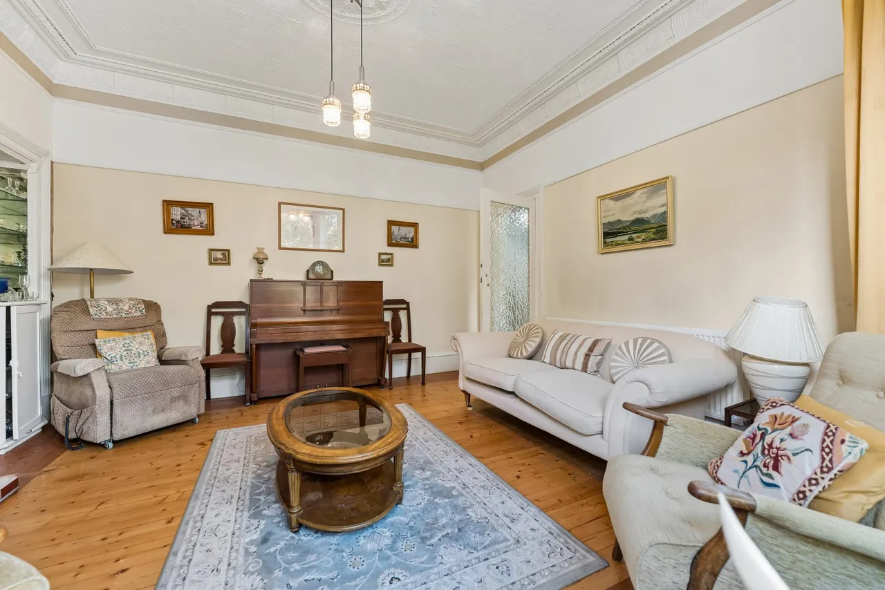Caldercuilt Road, Elgin Cottage, G20, photo 6