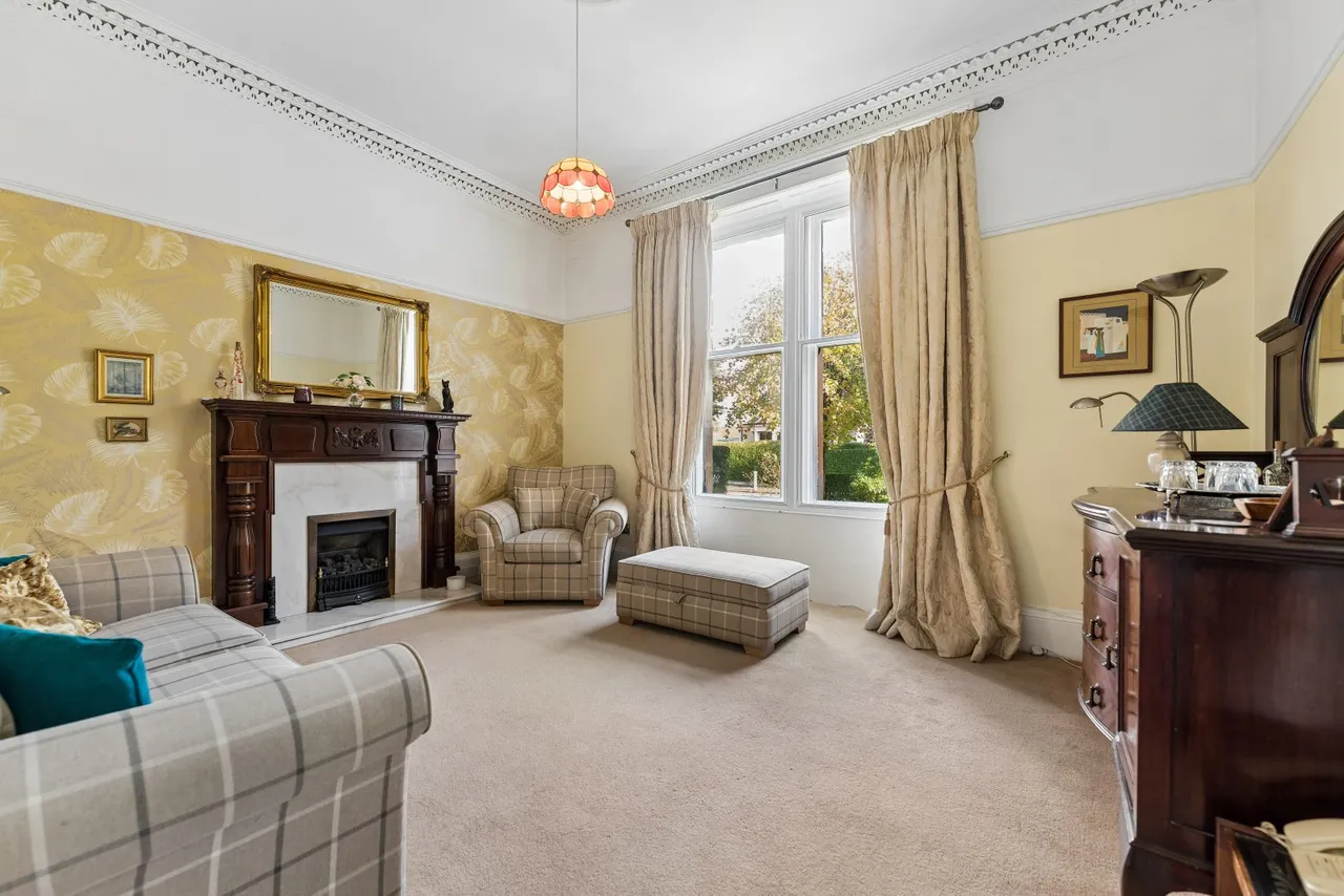 Caldercuilt Road, Elgin Cottage, G20, photo 7