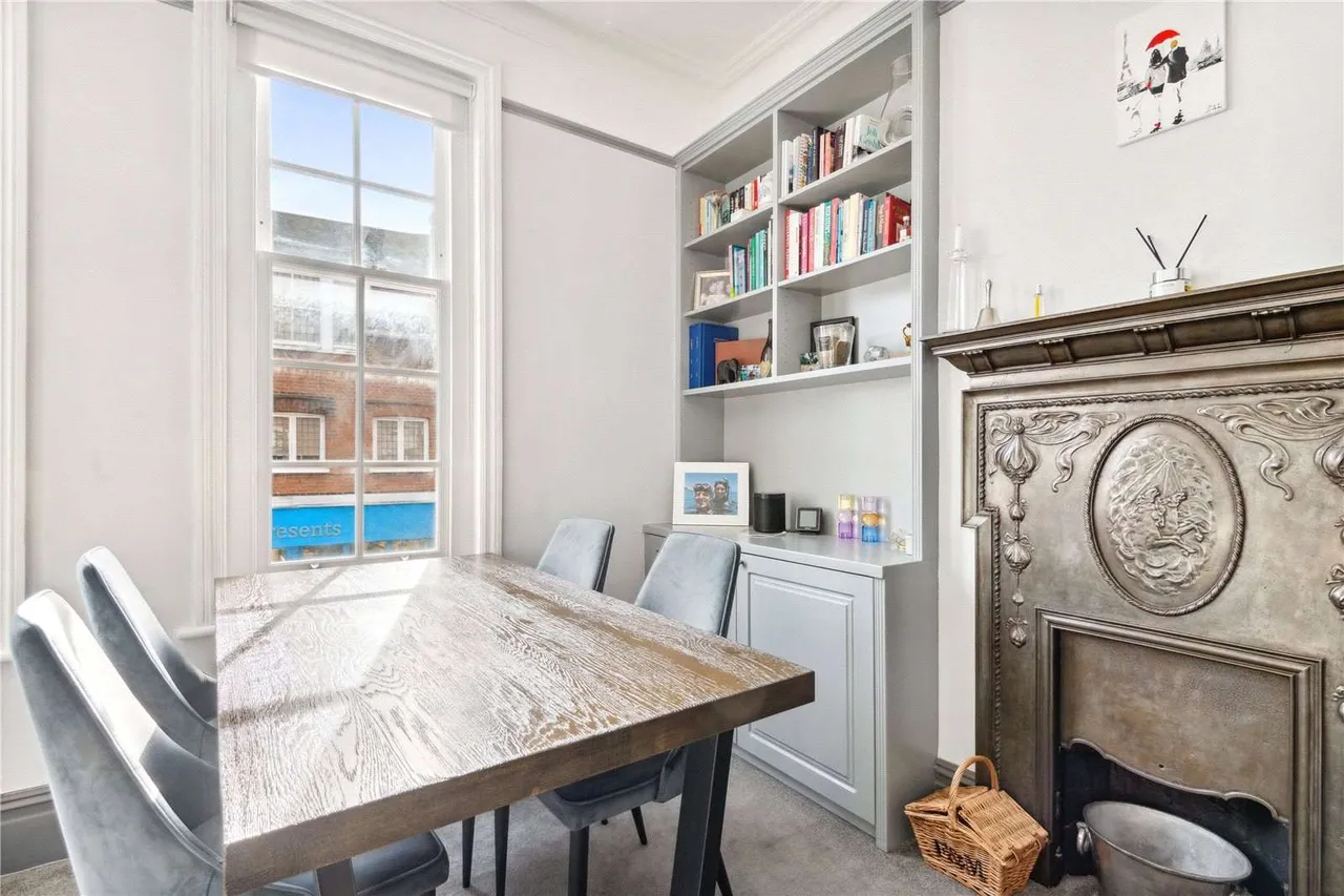 Barnes High Street, Barnes, London, SW13 9LN, photo 4