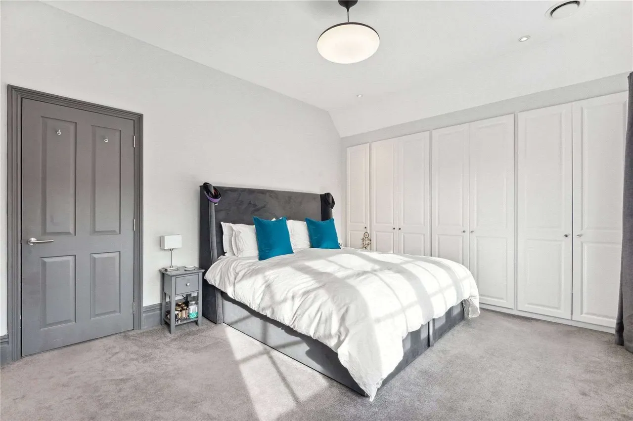 Barnes High Street, Barnes, London, SW13 9LN, photo 6
