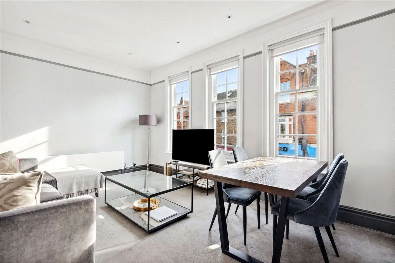 Barnes High Street, Barnes, London, SW13 9LN, photo 2