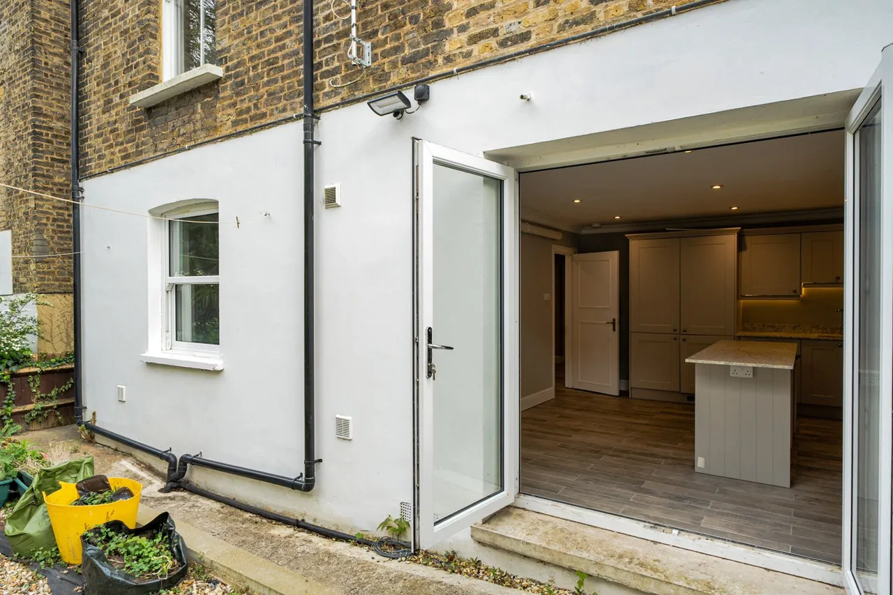 Waldegrave Road, SE19, photo 15