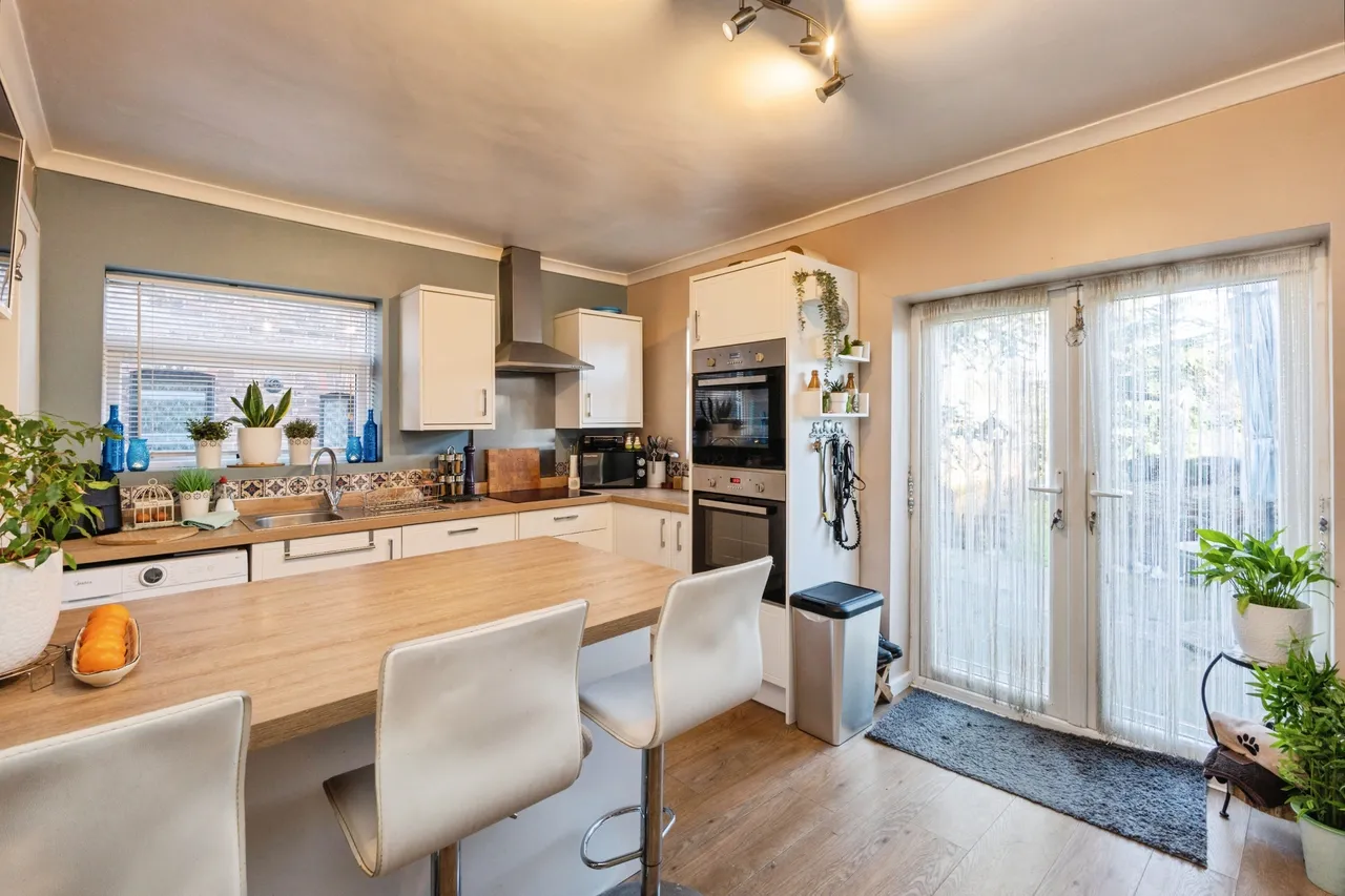 Leach Lane, St. Helens, WA9, photo 3