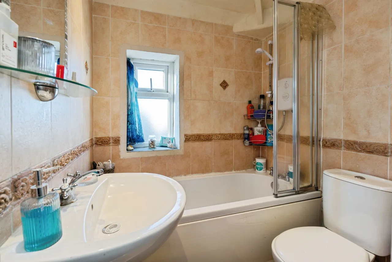 Leach Lane, St. Helens, WA9, photo 14