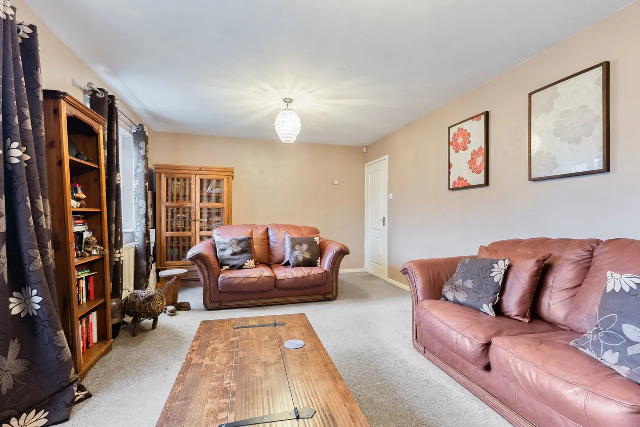 Barleycorn Close, Wakefield, WF1, photo 2