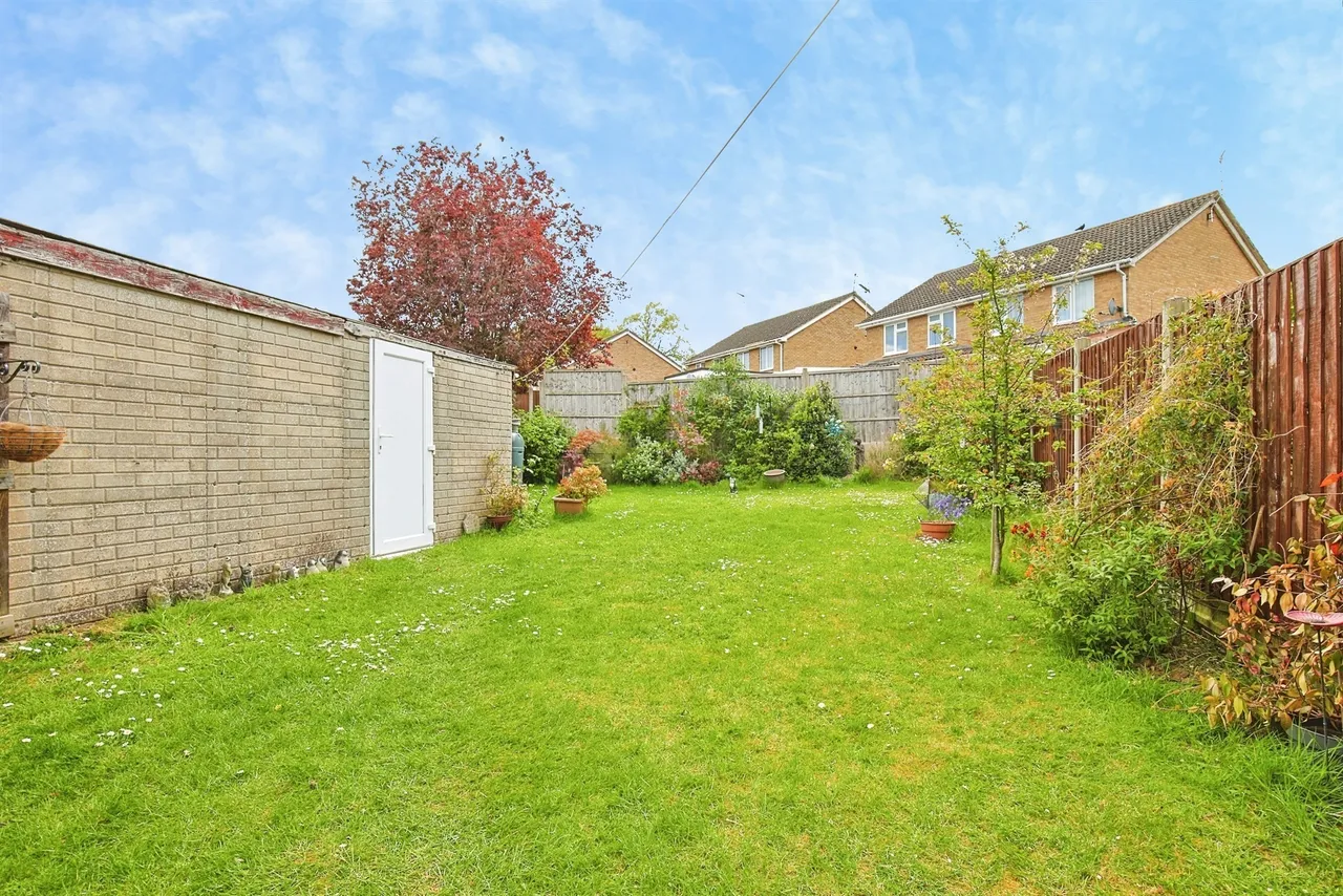 Gedge Close, Bury St. Edmunds, IP33, photo 7