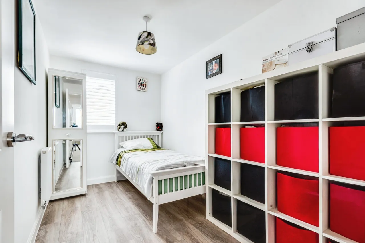 Scott Way, Swindon, SN1, photo 13