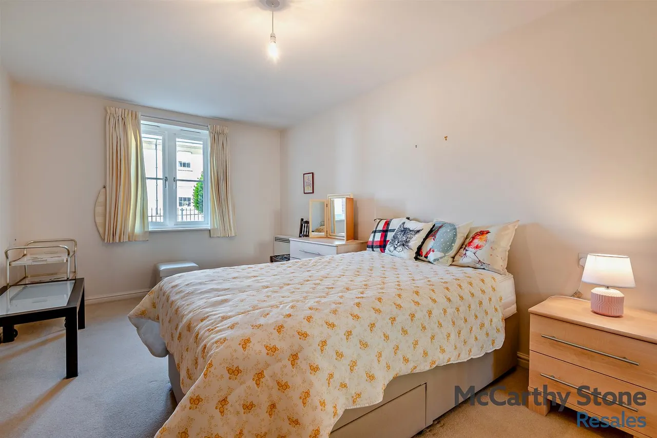 George Street, Warminster, BA12, photo 8
