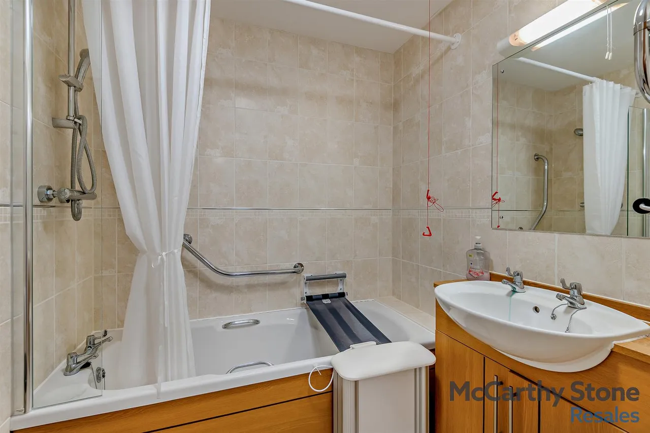 George Street, Warminster, BA12, photo 11