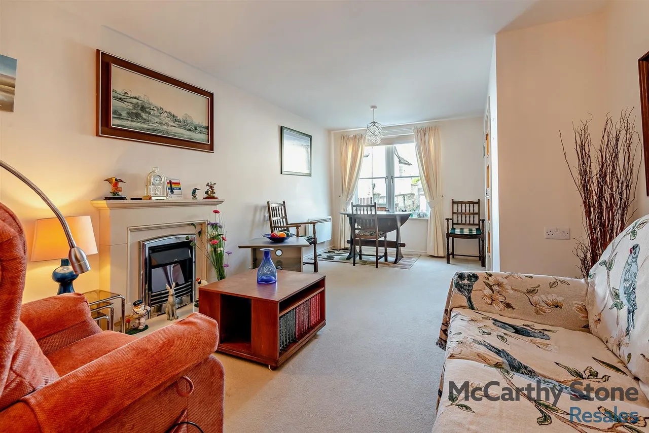George Street, Warminster, BA12, photo 3