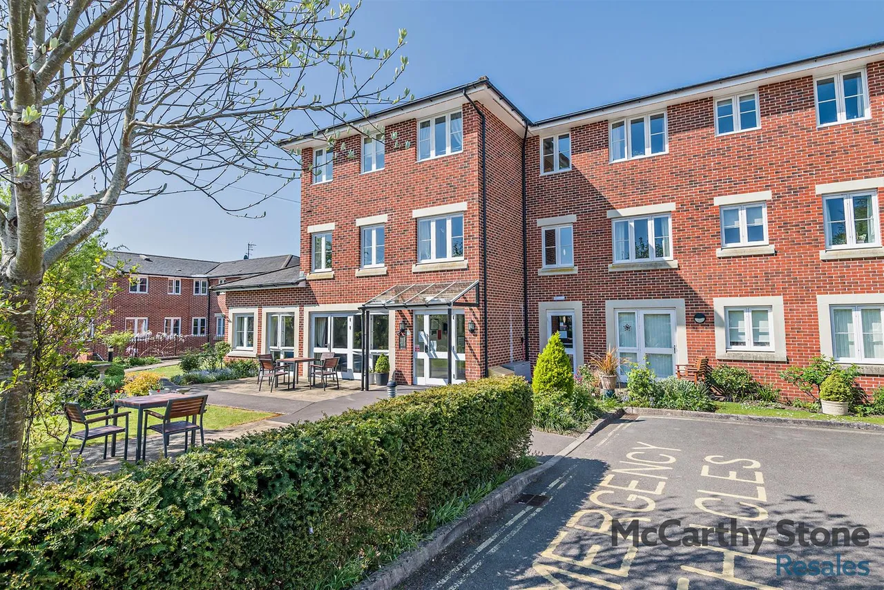 George Street, Warminster, BA12, photo 18
