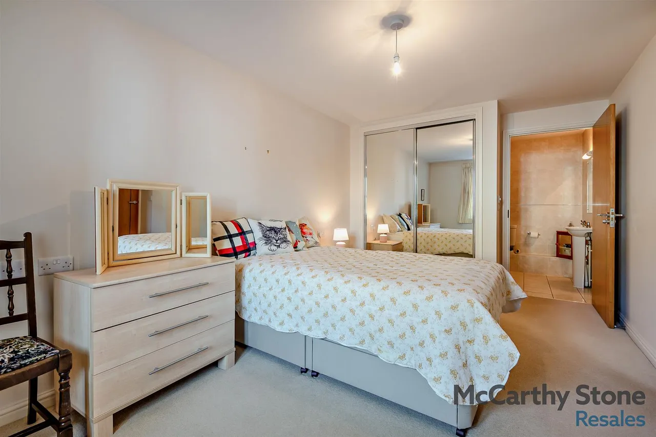 George Street, Warminster, BA12, photo 7