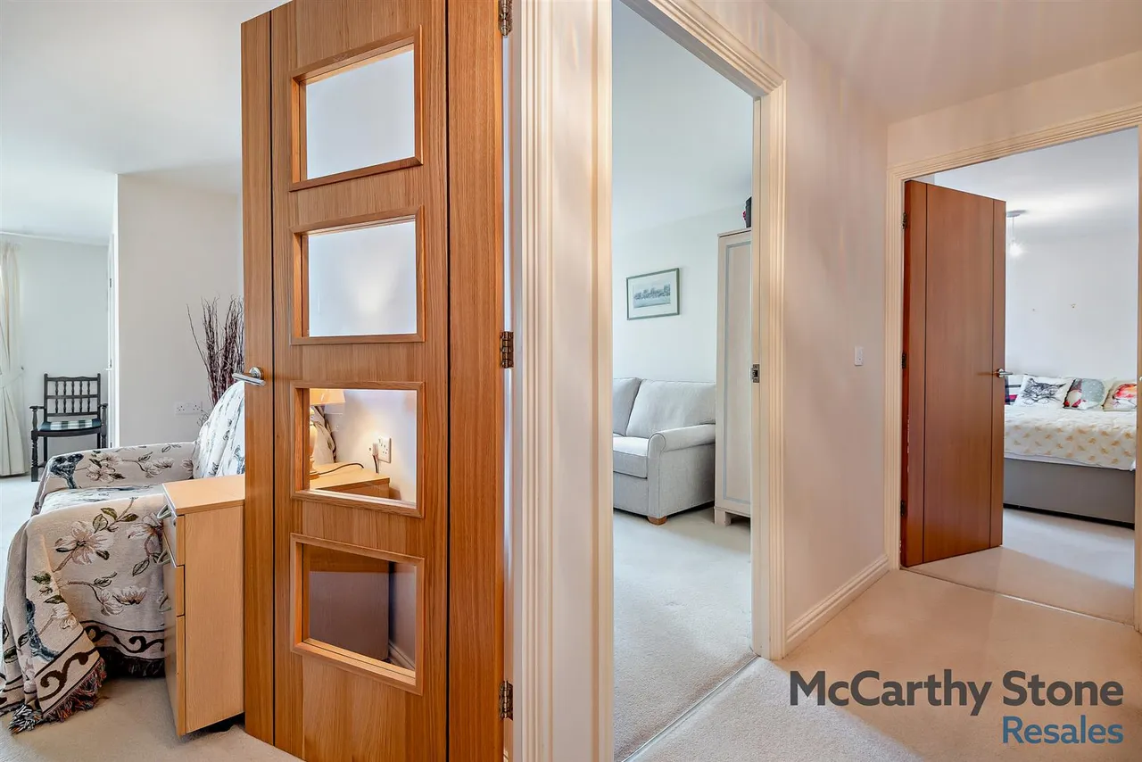 George Street, Warminster, BA12, photo 6