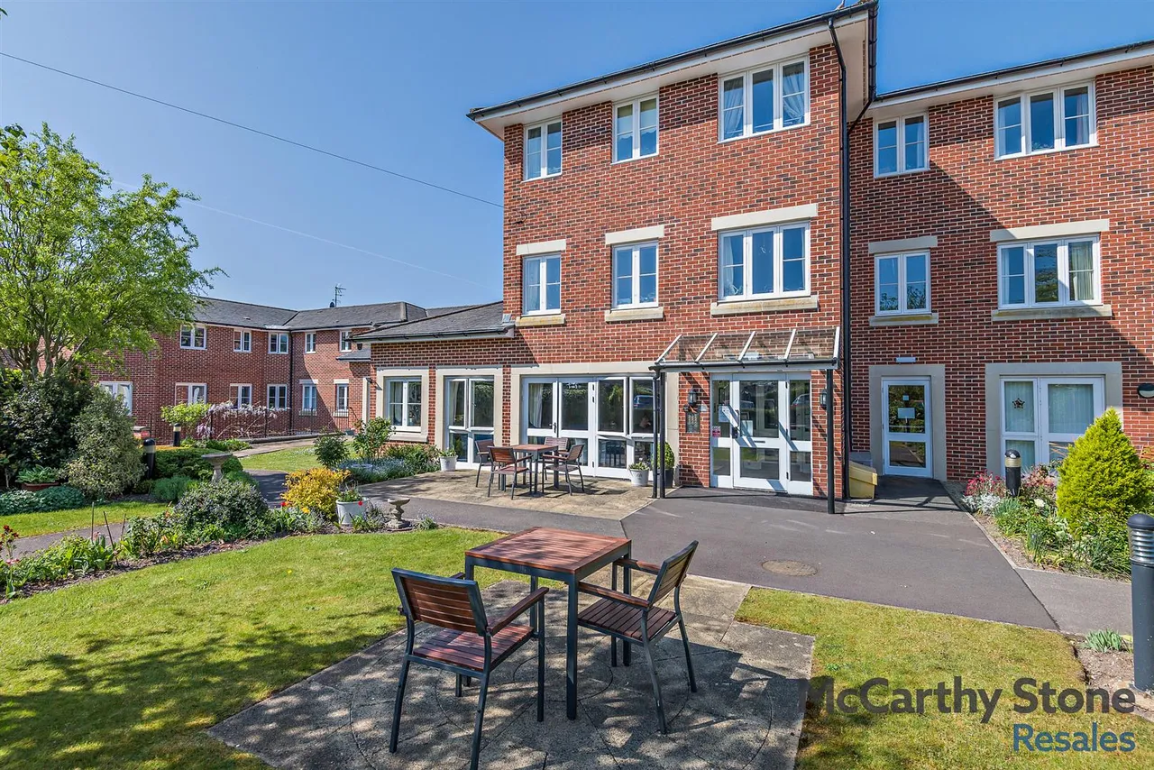 George Street, Warminster, BA12, photo 16