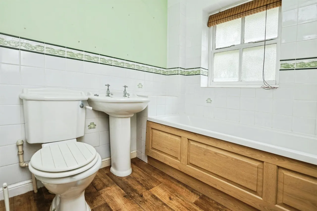 Woodridge Avenue, Quinton, B32, photo 10