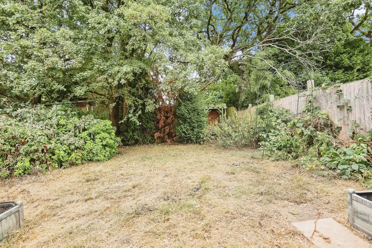 Woodridge Avenue, Quinton, B32, photo 3