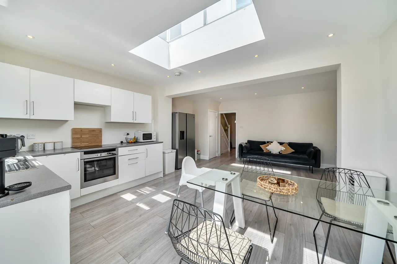 Lynmouth Drive, Ruislip, HA4, photo 2