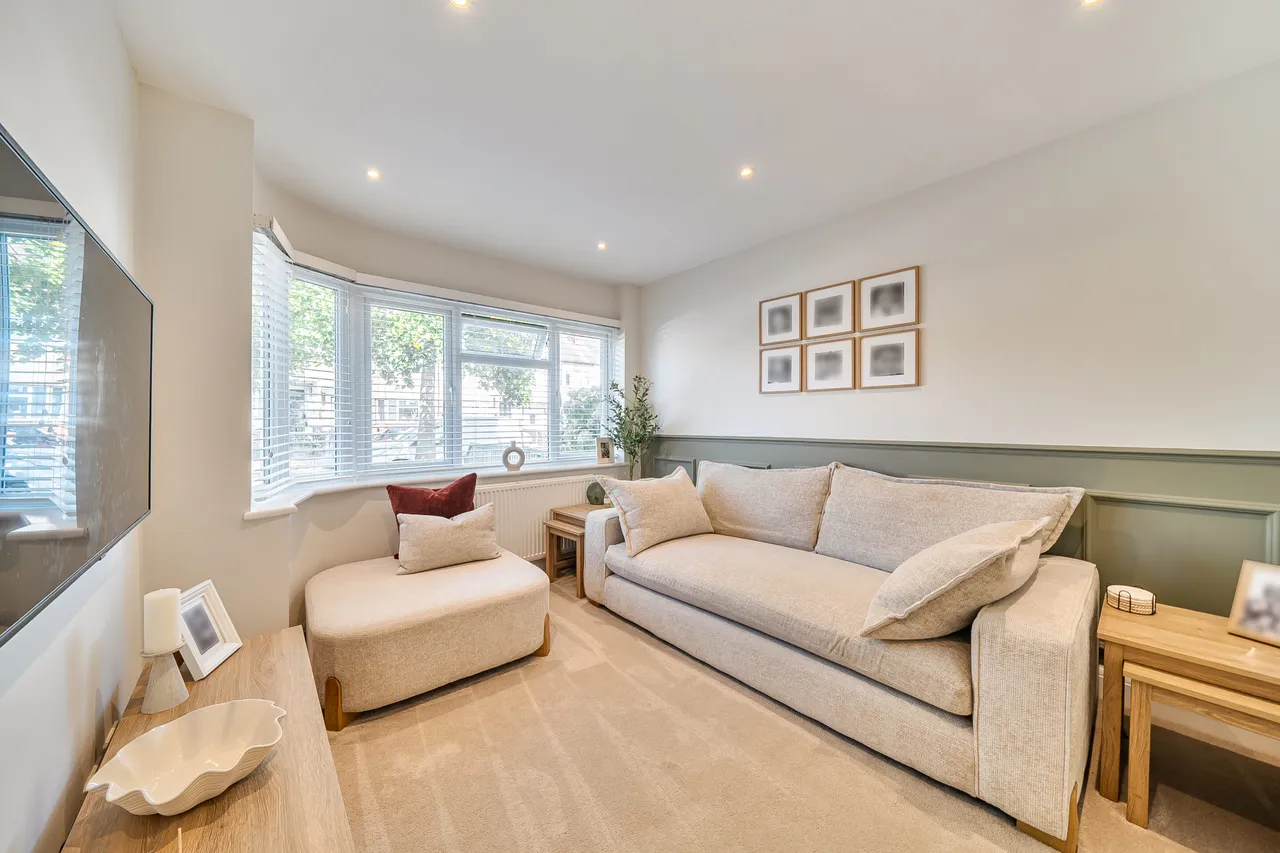 Lynmouth Drive, Ruislip, HA4, photo 6