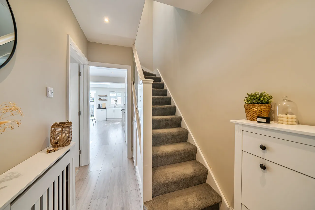 Lynmouth Drive, Ruislip, HA4, photo 5