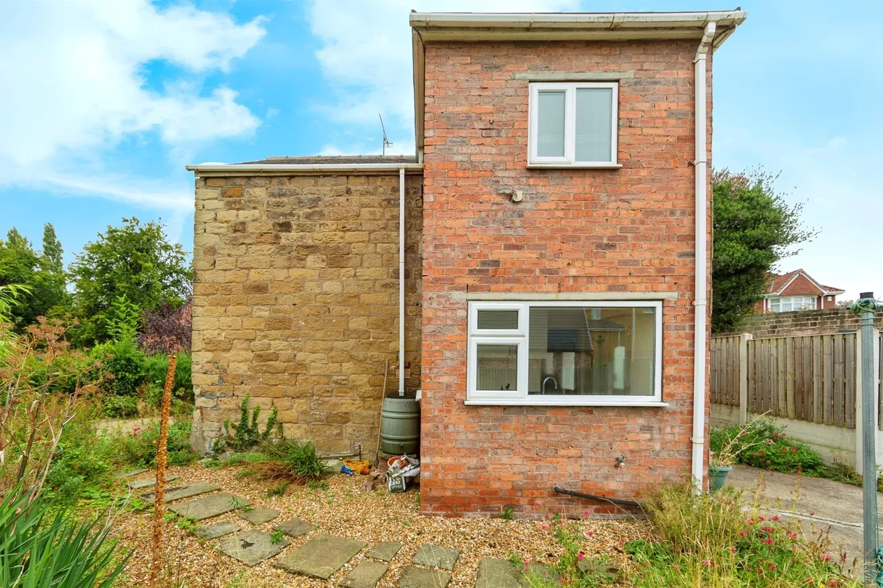 Thurnscoe Road, Bolton-Upon-Dearne, S63, photo 16