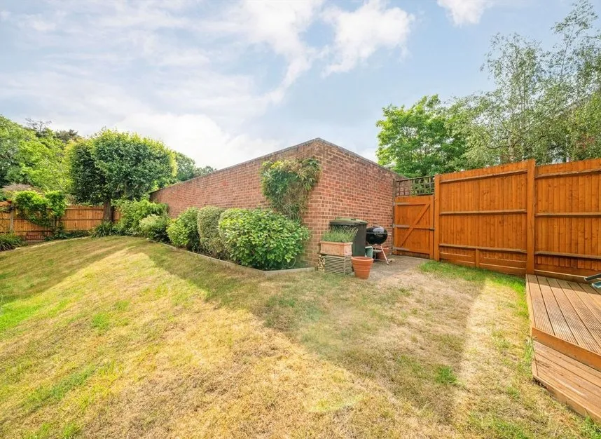 Carlisle Close, Kingston Upon Thames, KT2, photo 5