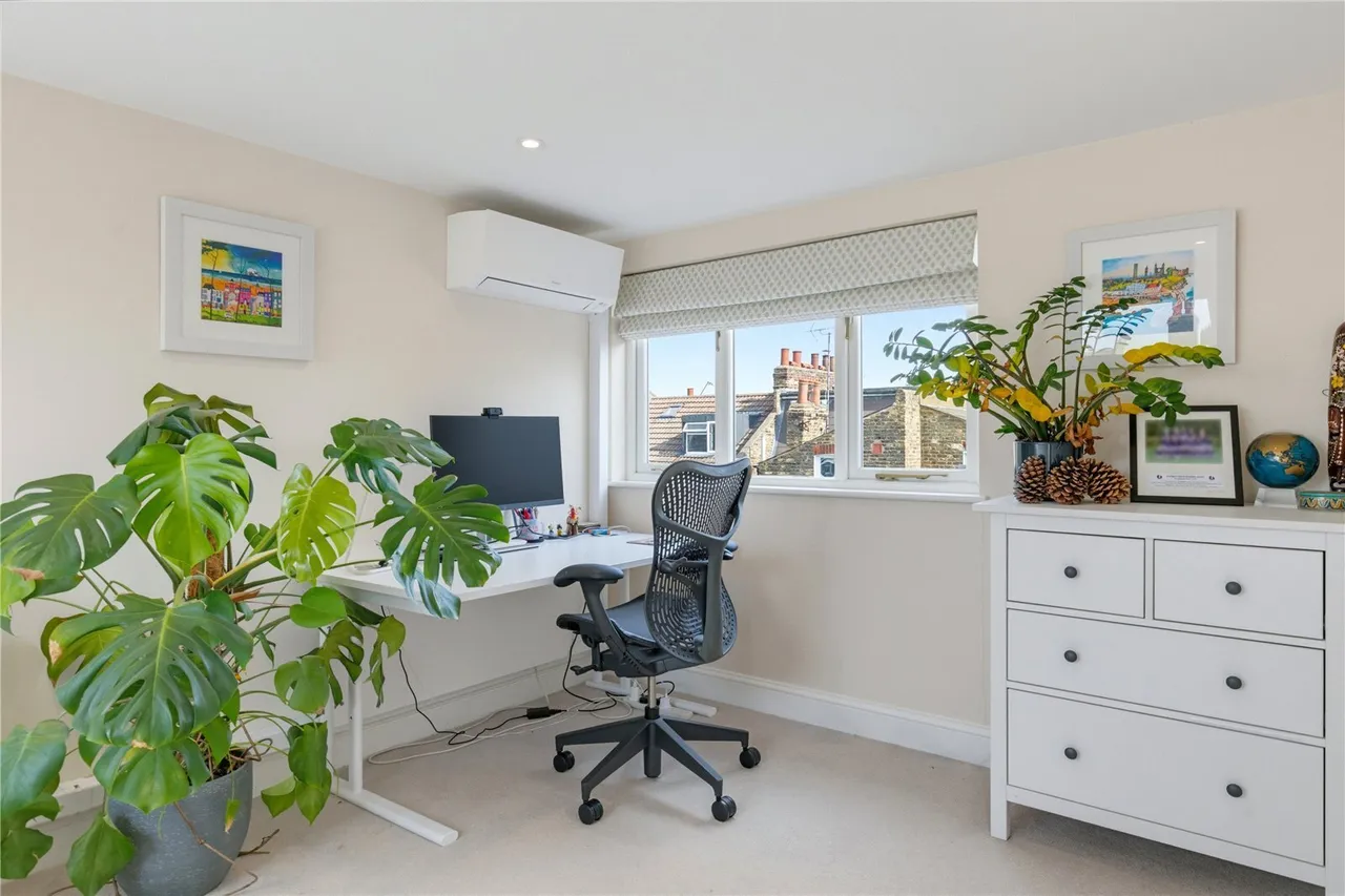 Stormont Road, London, SW11, photo 12