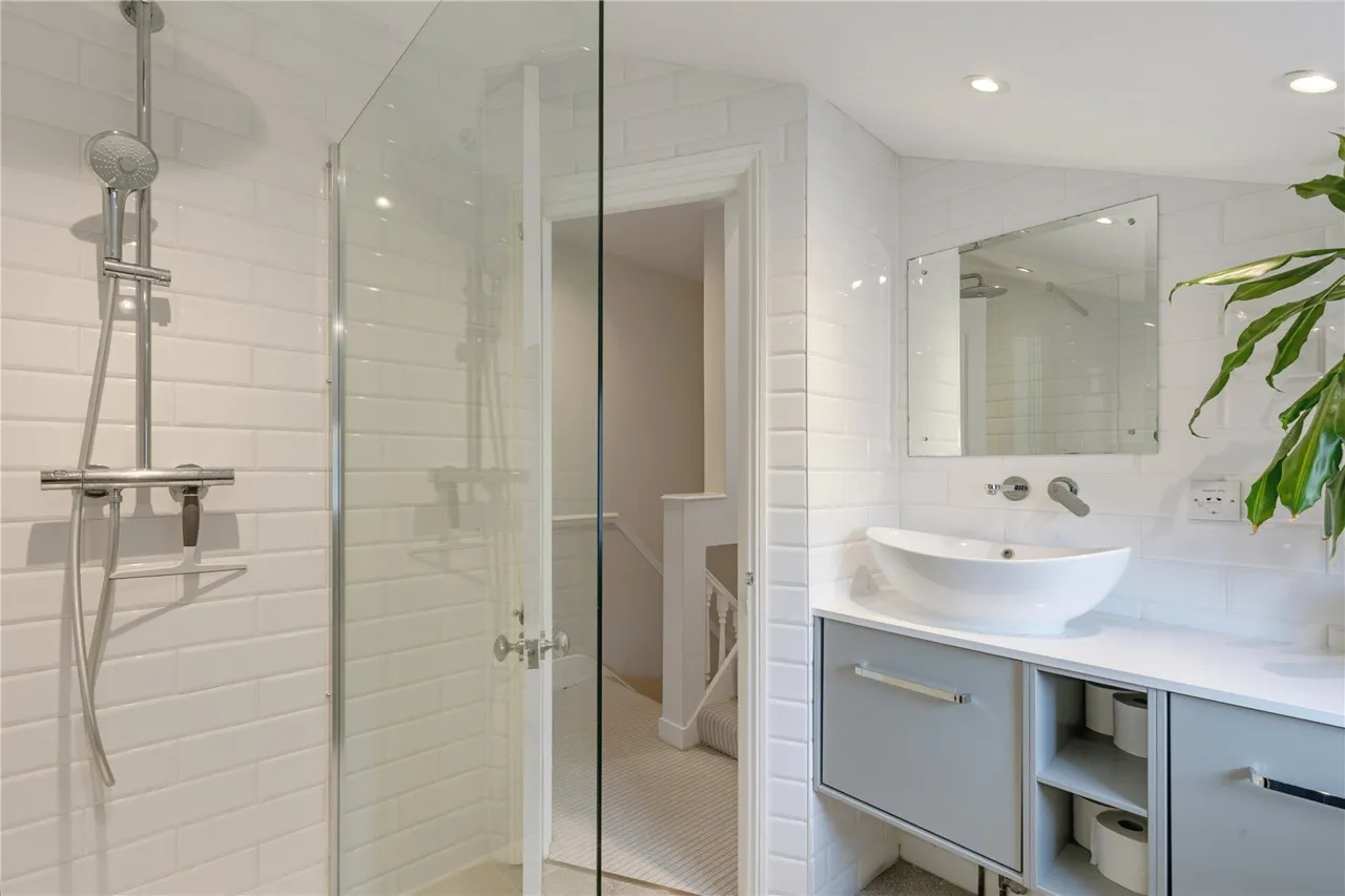 Stormont Road, London, SW11, photo 13