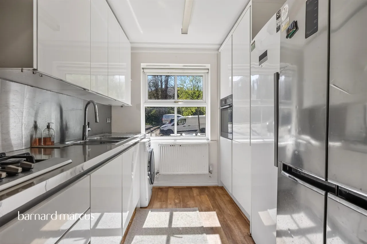 Sycamore Close, South Croydon, photo 12