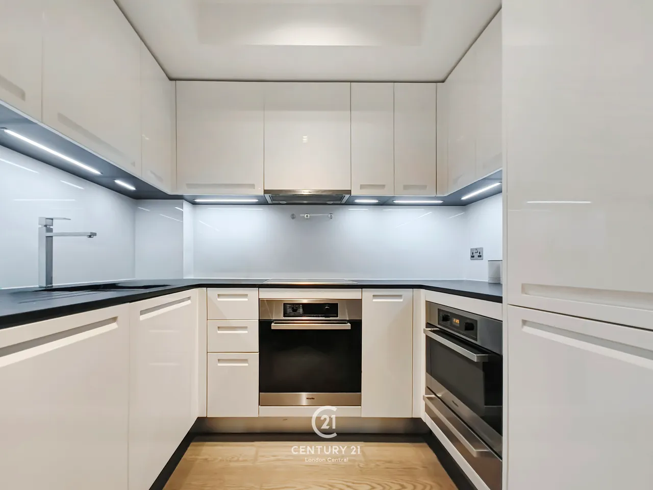 Kensington High Street, London, W14, photo 8