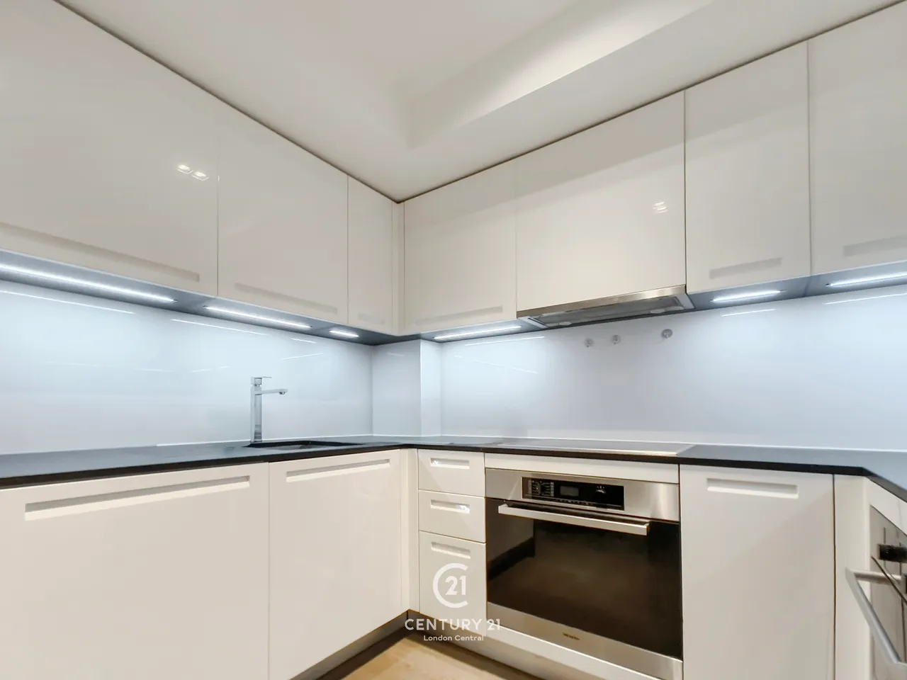 Kensington High Street, London, W14, photo 12