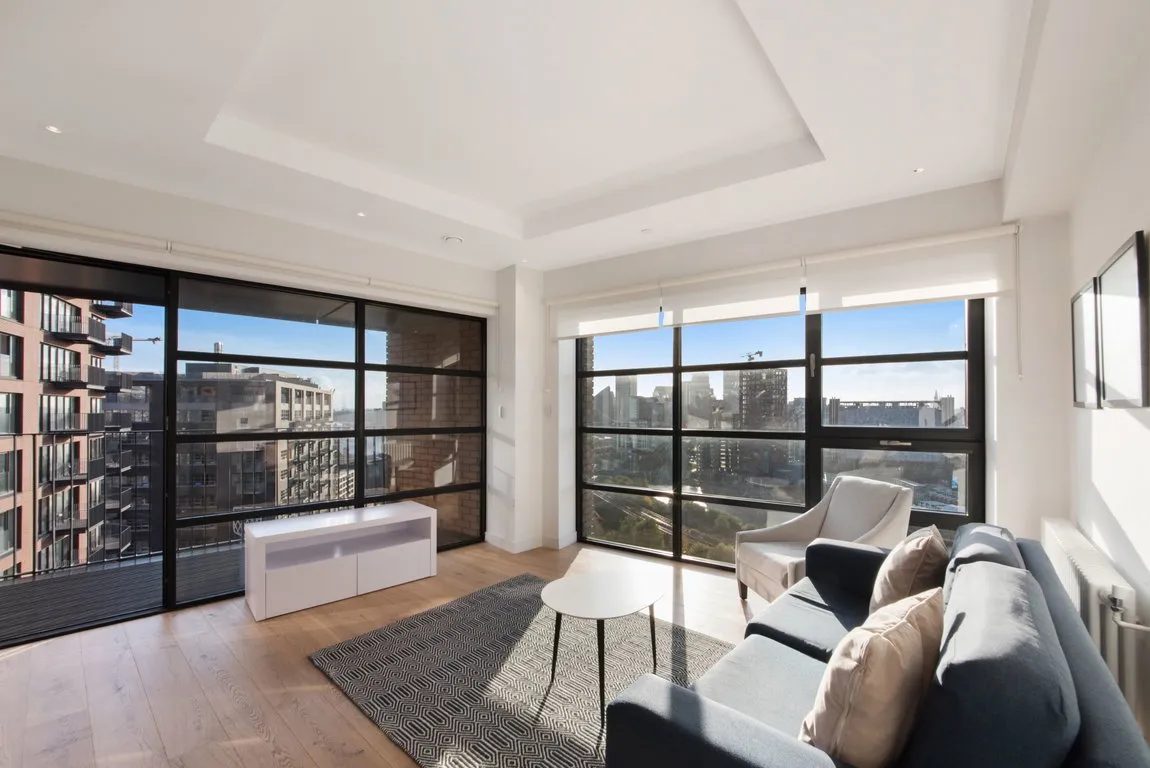 2 bed flat to rent, Lyell Street, London, E14
