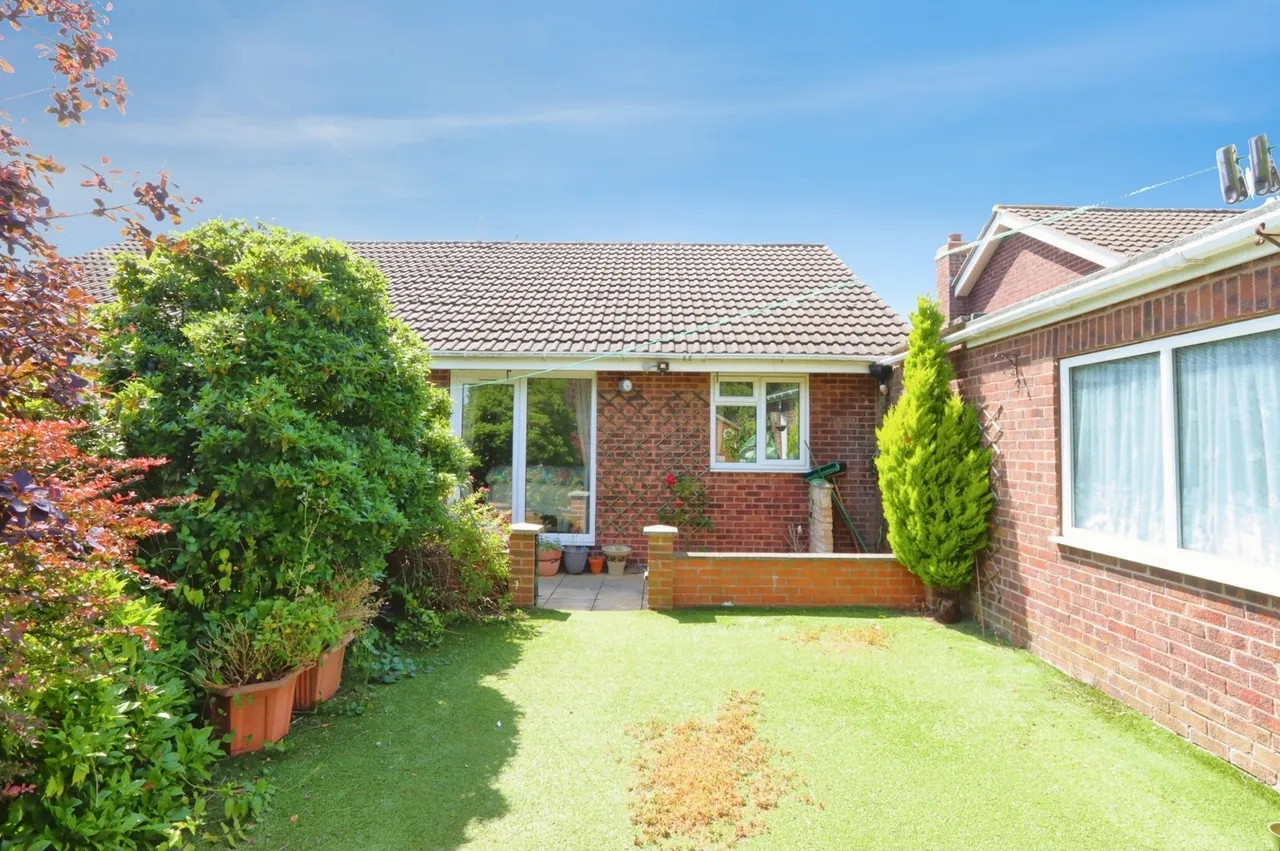 Nathan Drive, Waterthorpe, Sheffield, S20, photo 12