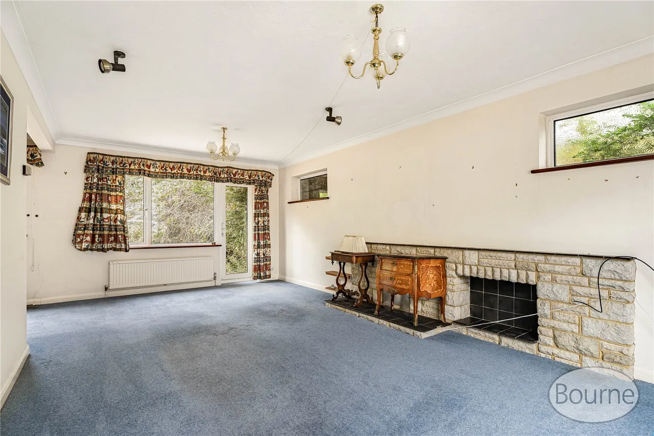 Bramble Rise, Cobham, KT11, photo 3